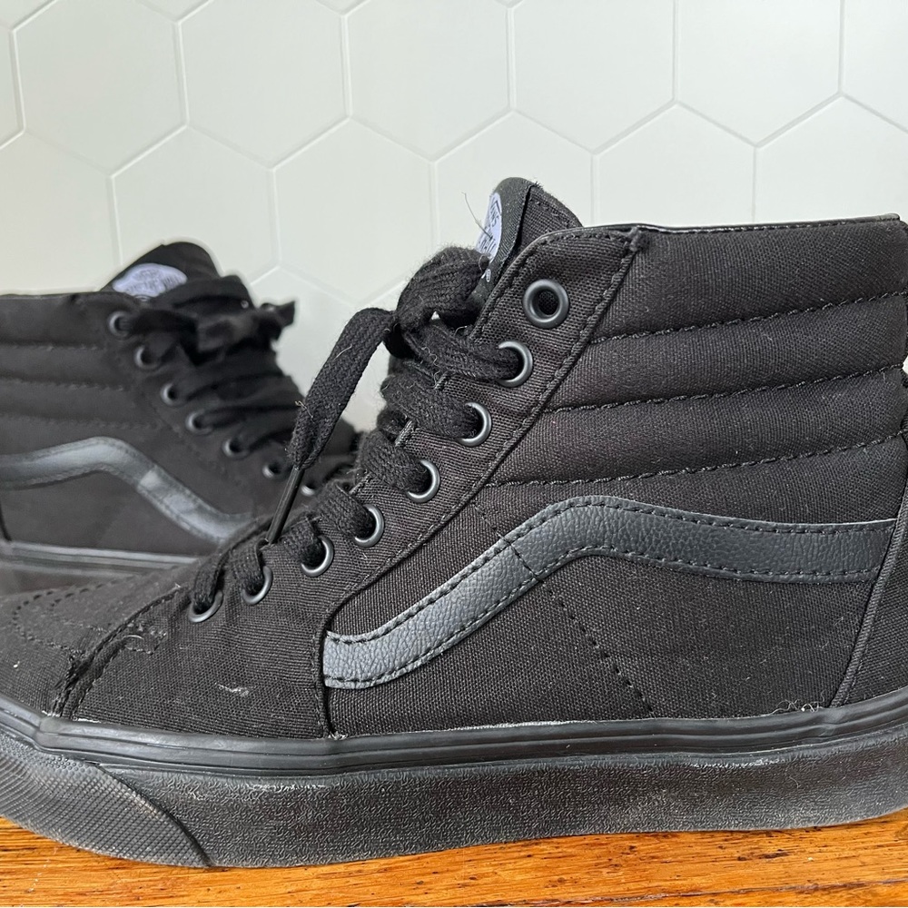 Nearly new black high top classic Vans